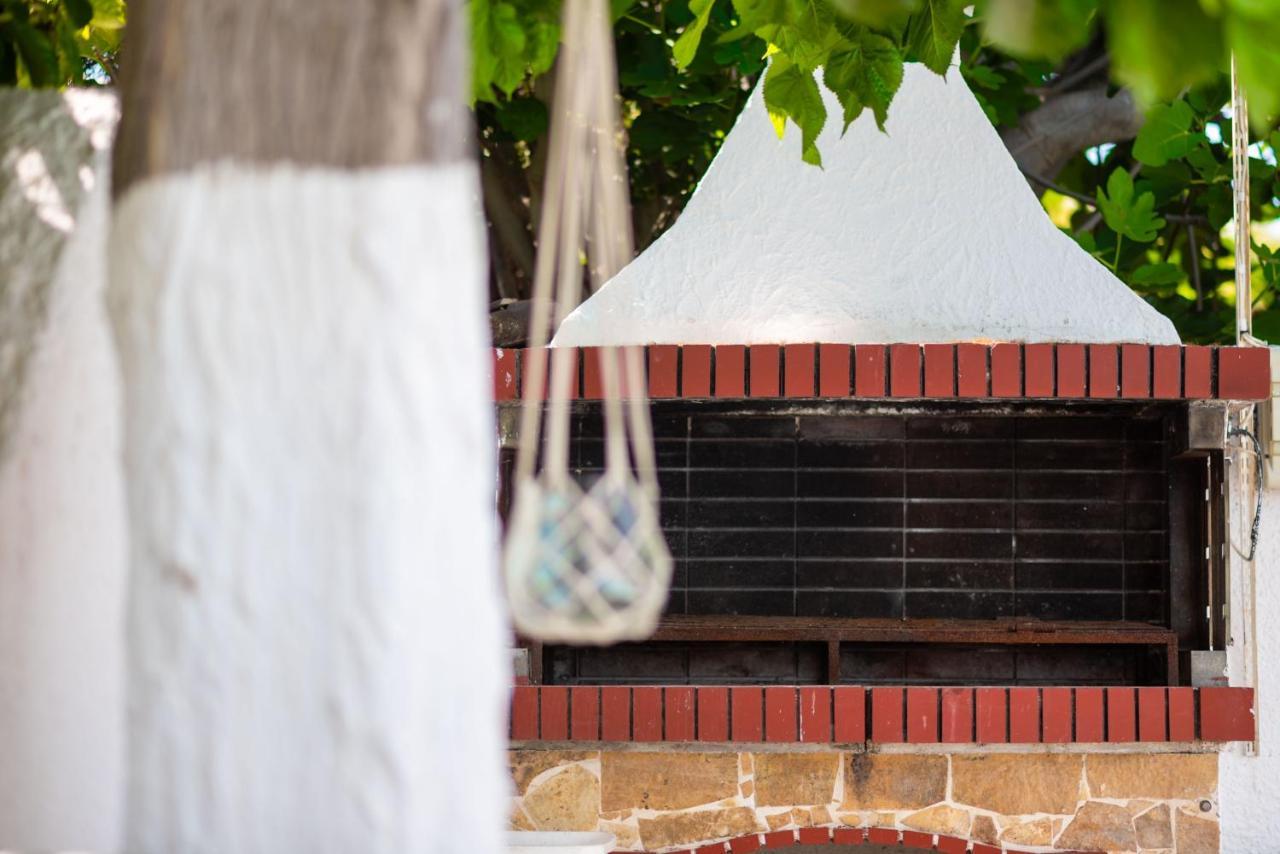 Lechaio Thiseos Georgia'S Private Paradise מראה חיצוני תמונה